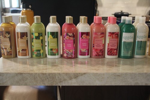 Bath body works - &,